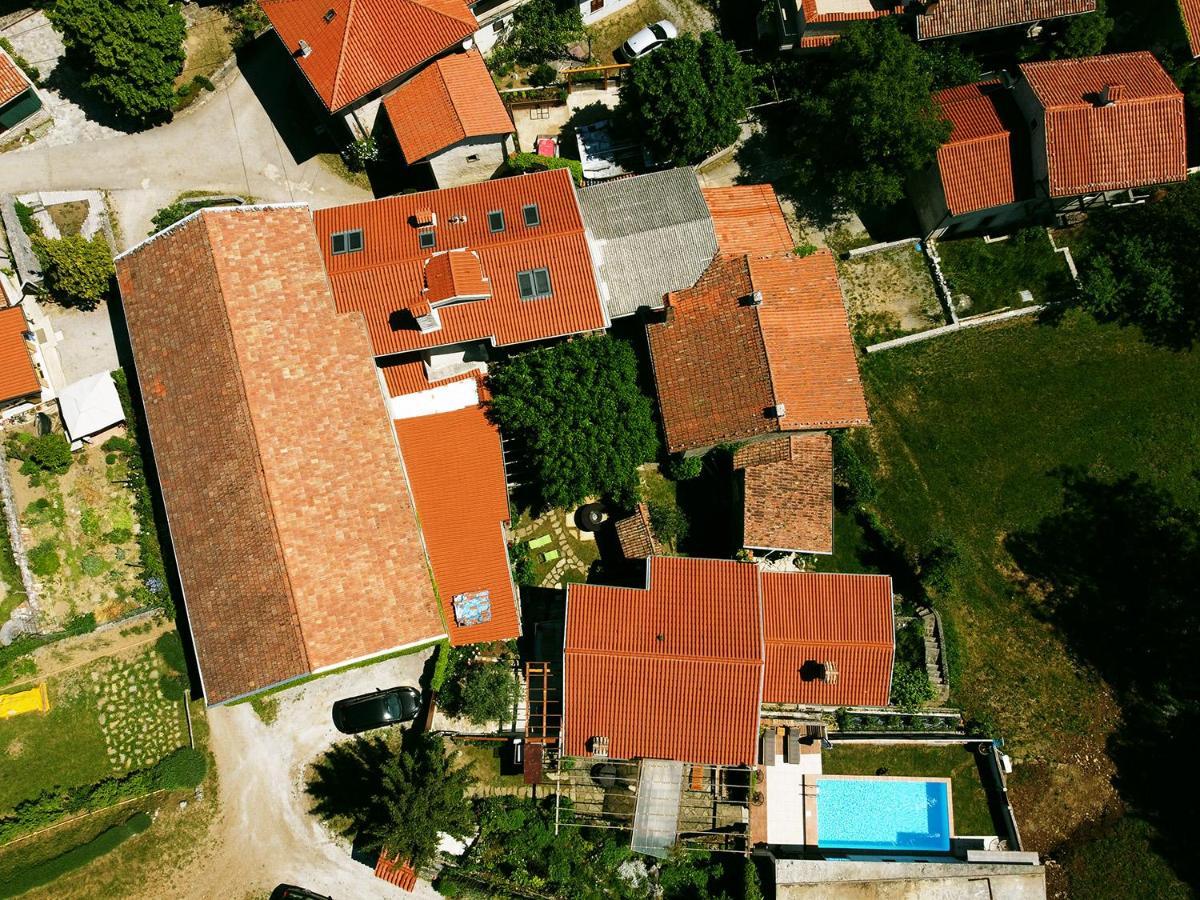 Toncevi Eco Estate Hotel Branik Bagian luar foto