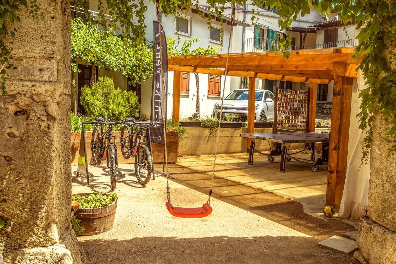 Toncevi Eco Estate Hotel Branik Bagian luar foto